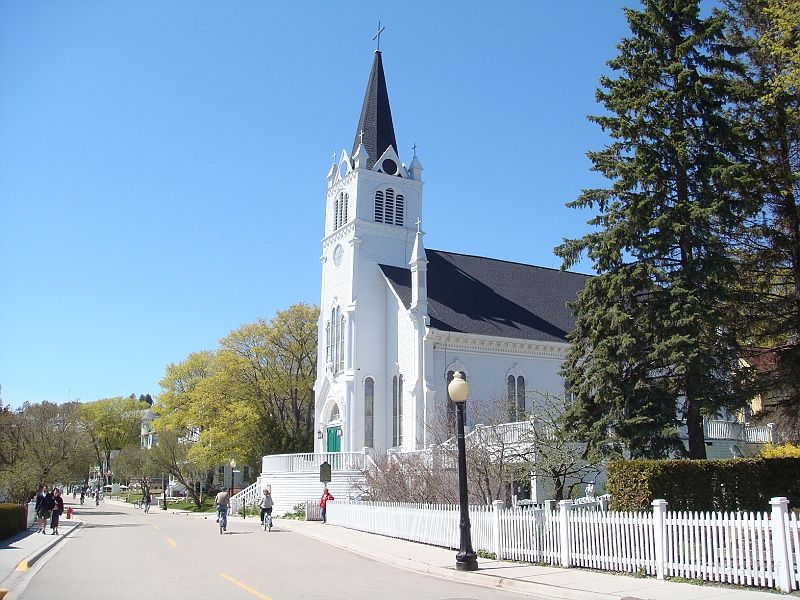 188 Memorial Day [2008 May 23].JPG - Scenes from Mackinac Island.